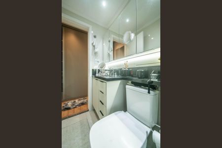 Apartamento à venda com 180m², 4 quartos e 4 vagasBanheiro da Suíte