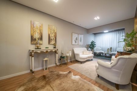 Apartamento à venda com 180m², 4 quartos e 4 vagasSala