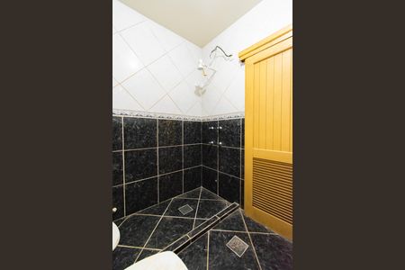 Casa para alugar com 197m², 2 quartos e 5 vagasBanheiro da Suíte