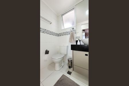 Apartamento à venda com 64m², 3 quartos e 2 vagasBanheiro Social