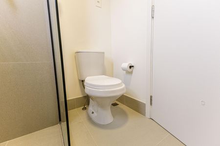 Studio para alugar com 25m², 1 quarto e 1 vaga Studio para alugar com 25m², 1 quarto e 1 vagaBanheiro