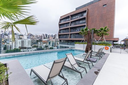 Studio para alugar com 25m², 1 quarto e 1 vaga Studio para alugar com 25m², 1 quarto e 1 vagaÁrea comum - Piscina