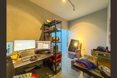 Casa à venda com 402m², 6 quartos e 2 vagasQuarto 2 Casa 2