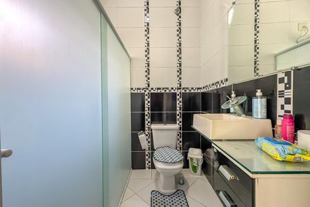 Casa à venda com 402m², 6 quartos e 2 vagasBanheiro Social