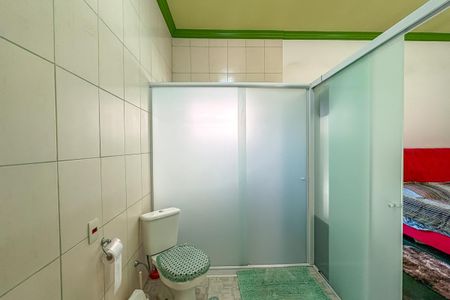 Casa à venda com 402m², 6 quartos e 2 vagasBanheiro da Suíte