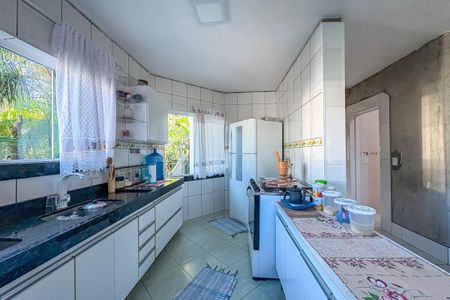 Casa à venda com 402m², 6 quartos e 2 vagasCozinha