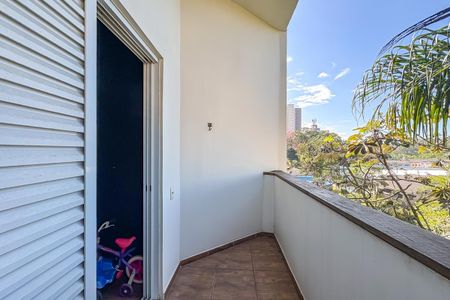 Casa à venda com 402m², 6 quartos e 2 vagasVaranda do Quarto 2