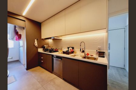 Apartamento à venda com 200m², 3 quartos e 3 vagas Apartamento à venda com 200m², 3 quartos e 3 vagasCozinha - Armários