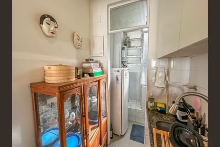 Apartamento à venda com 62m², 1 quarto e sem vaga Apartamento à venda com 62m², 1 quarto e sem vagaCozinha