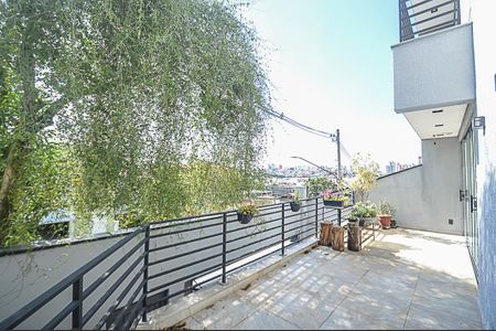 Casa à venda com 340m², 3 quartos e 6 vagasVaranda da Sala