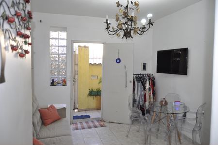 Casa à venda com 200m², 5 quartos e 1 vagaSala