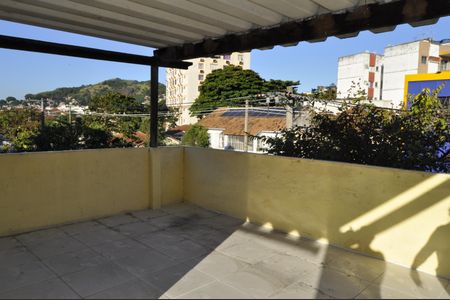 Casa à venda com 200m², 5 quartos e 1 vagaÁrea Externa