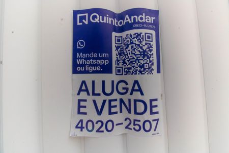 Casa à venda com 185m², 4 quartos e 1 vaga Casa à venda com 185m², 4 quartos e 1 vagaPlaquinha