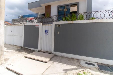 Casa à venda com 185m², 4 quartos e 1 vaga Casa à venda com 185m², 4 quartos e 1 vagaPlaquinha