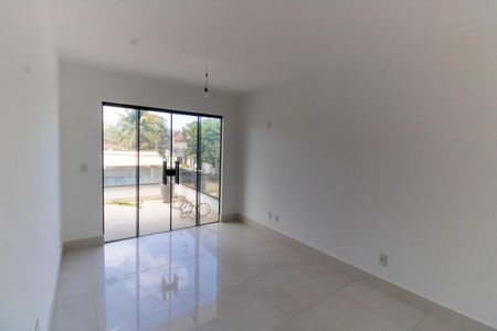 Casa à venda com 185m², 4 quartos e 1 vaga Casa à venda com 185m², 4 quartos e 1 vagaSuíte 1