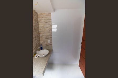 Casa à venda com 185m², 4 quartos e 1 vaga Casa à venda com 185m², 4 quartos e 1 vagaBanheiro Social