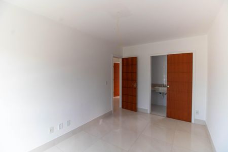 Casa à venda com 185m², 4 quartos e 1 vaga Casa à venda com 185m², 4 quartos e 1 vagaSuíte 2