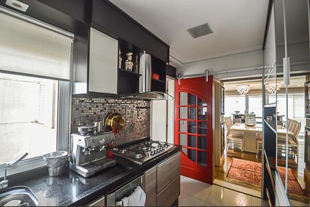 Apartamento à venda com 130m², 2 quartos e 2 vagasCozinha