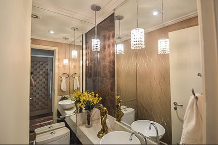 Apartamento à venda com 130m², 2 quartos e 2 vagasLavabo