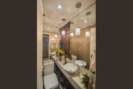 Apartamento à venda com 130m², 2 quartos e 2 vagasLavabo