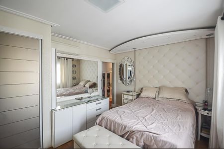 Apartamento à venda com 130m², 2 quartos e 2 vagasSuíte 2