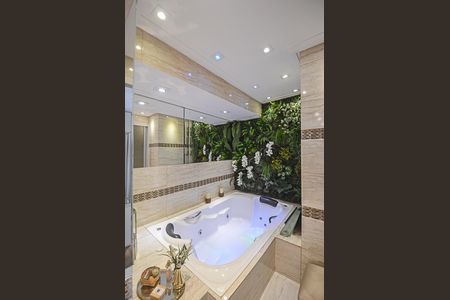 Apartamento à venda com 130m², 2 quartos e 2 vagasBanheiro da Suíte 2