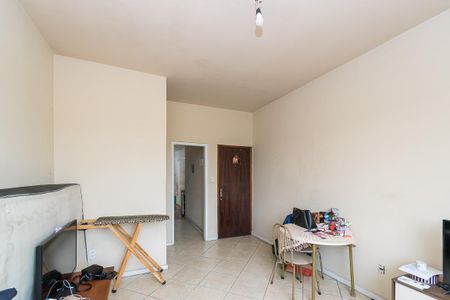 Apartamento à venda com 90m², 2 quartos e 1 vaga Apartamento à venda com 90m², 2 quartos e 1 vagaSala