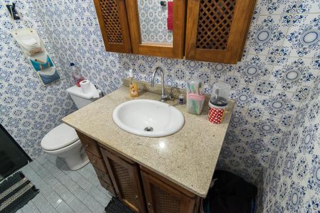 Apartamento à venda com 90m², 2 quartos e 1 vaga Apartamento à venda com 90m², 2 quartos e 1 vagaBanheiro