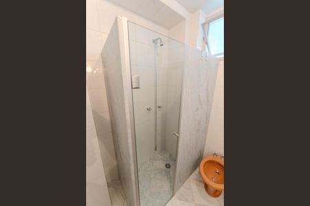 Apartamento à venda com 247m², 4 quartos e 3 vagasBanheiro 2