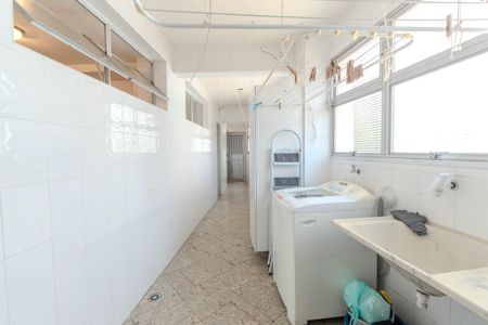 Apartamento à venda com 247m², 4 quartos e 3 vagasÁrea de Serviço