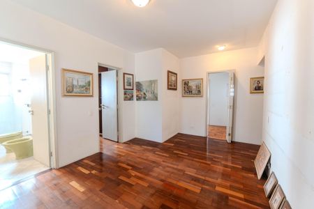 Apartamento à venda com 247m², 4 quartos e 3 vagasSuíte 1