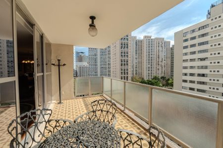 Apartamento à venda com 247m², 4 quartos e 3 vagasSacada