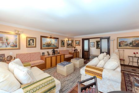 Apartamento à venda com 247m², 4 quartos e 3 vagasSala