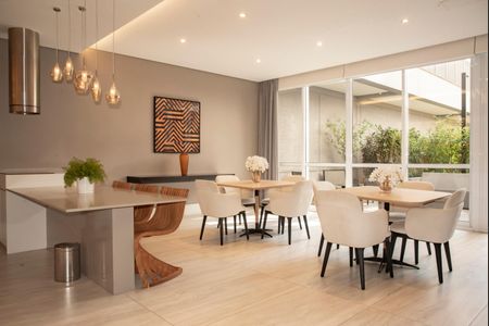 Apartamento à venda com 170m², 3 quartos e 3 vagas Apartamento à venda com 170m², 3 quartos e 3 vagasÁrea comum - Salão de festas