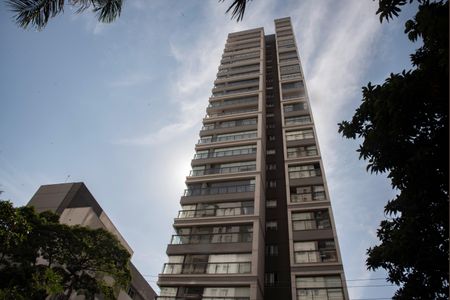 Apartamento à venda com 170m², 3 quartos e 3 vagas Apartamento à venda com 170m², 3 quartos e 3 vagasFachada