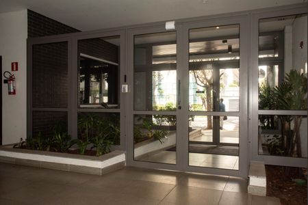 Apartamento à venda com 170m², 3 quartos e 3 vagas Apartamento à venda com 170m², 3 quartos e 3 vagasEntrada/Acesso