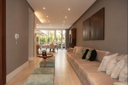 Apartamento à venda com 170m², 3 quartos e 3 vagas Apartamento à venda com 170m², 3 quartos e 3 vagasÁrea comum - Salão de festas