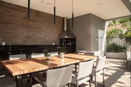 Apartamento à venda com 170m², 3 quartos e 3 vagas Apartamento à venda com 170m², 3 quartos e 3 vagasÁrea comum - Churrasqueira