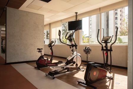 Apartamento à venda com 170m², 3 quartos e 3 vagas Apartamento à venda com 170m², 3 quartos e 3 vagasÁrea comum - Academia