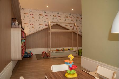 Apartamento à venda com 170m², 3 quartos e 3 vagas Apartamento à venda com 170m², 3 quartos e 3 vagasÁrea comum - Brinquedoteca