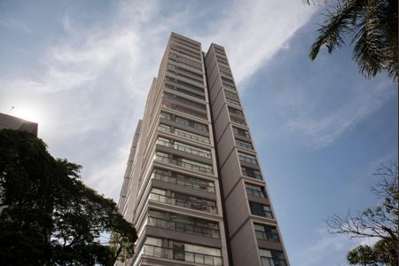 Apartamento à venda com 170m², 3 quartos e 3 vagas Apartamento à venda com 170m², 3 quartos e 3 vagasFachada