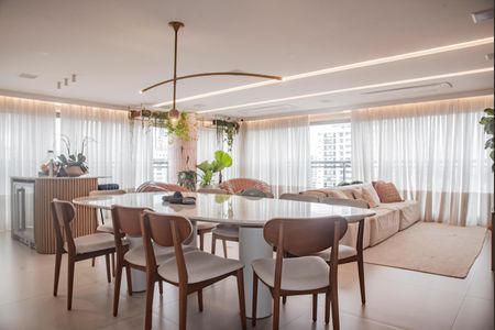 Apartamento à venda com 170m², 3 quartos e 3 vagasSala