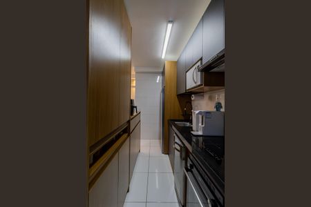 Apartamento à venda com 52m², 2 quartos e 1 vaga Apartamento à venda com 52m², 2 quartos e 1 vagaCozinha e Área de Serviço