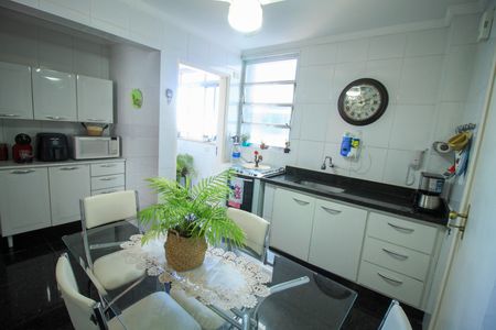 Apartamento à venda com 90m², 3 quartos e 1 vagaCozinha
