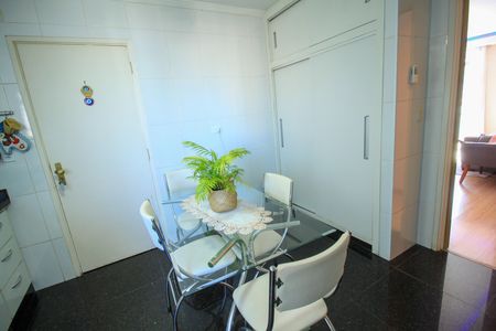 Apartamento à venda com 90m², 3 quartos e 1 vagaCozinha