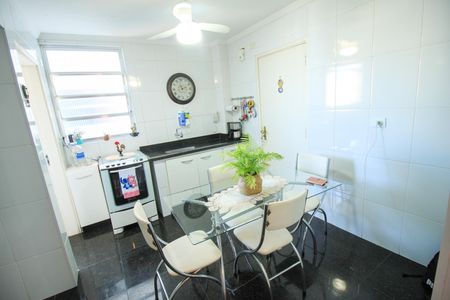 Apartamento à venda com 90m², 3 quartos e 1 vagaCozinha