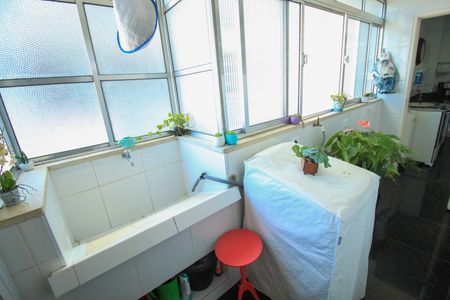 Apartamento à venda com 90m², 3 quartos e 1 vagaÁrea de Serviço