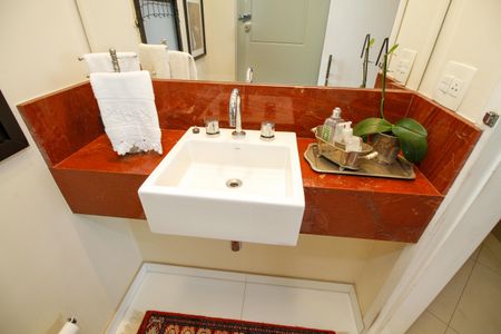 Apartamento à venda com 84m², 2 quartos e 2 vagas Apartamento à venda com 84m², 2 quartos e 2 vagasBanheiro Social