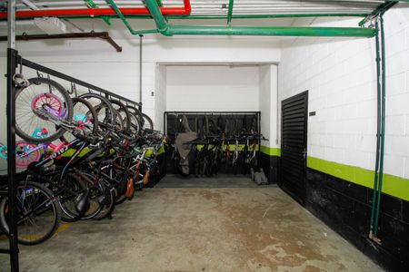 Apartamento à venda com 84m², 2 quartos e 2 vagas Apartamento à venda com 84m², 2 quartos e 2 vagasÁrea Comum - Bicicletário