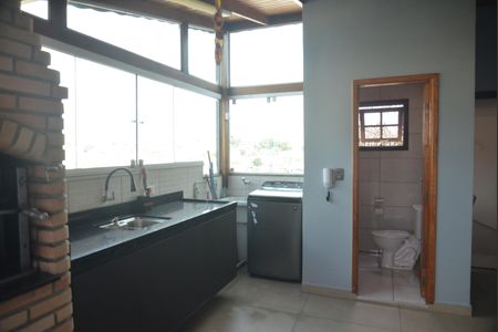 Apartamento à venda com 124m², 2 quartos e 1 vagaÁrea de Serviço